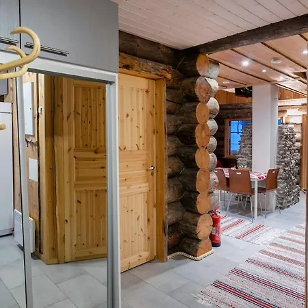 Elegant And Cosy Log Aurora Apartment *