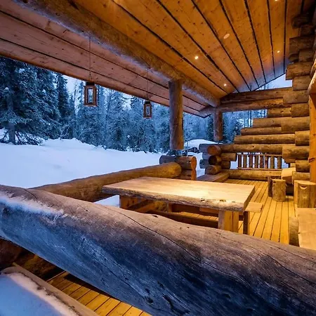 Huoneisto Elegant And Cosy Log Aurora Äkäslompolo