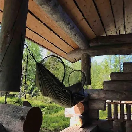 Elegant And Cosy Log Aurora *